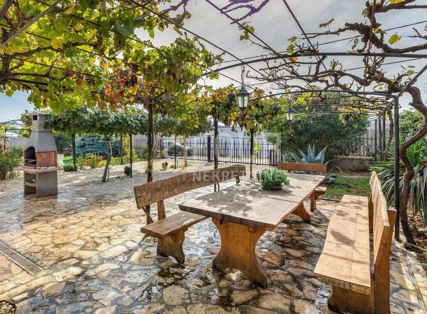 najam, istra, pula, kaštanjer, 2s+db, 96m2, okućnica - slika 15