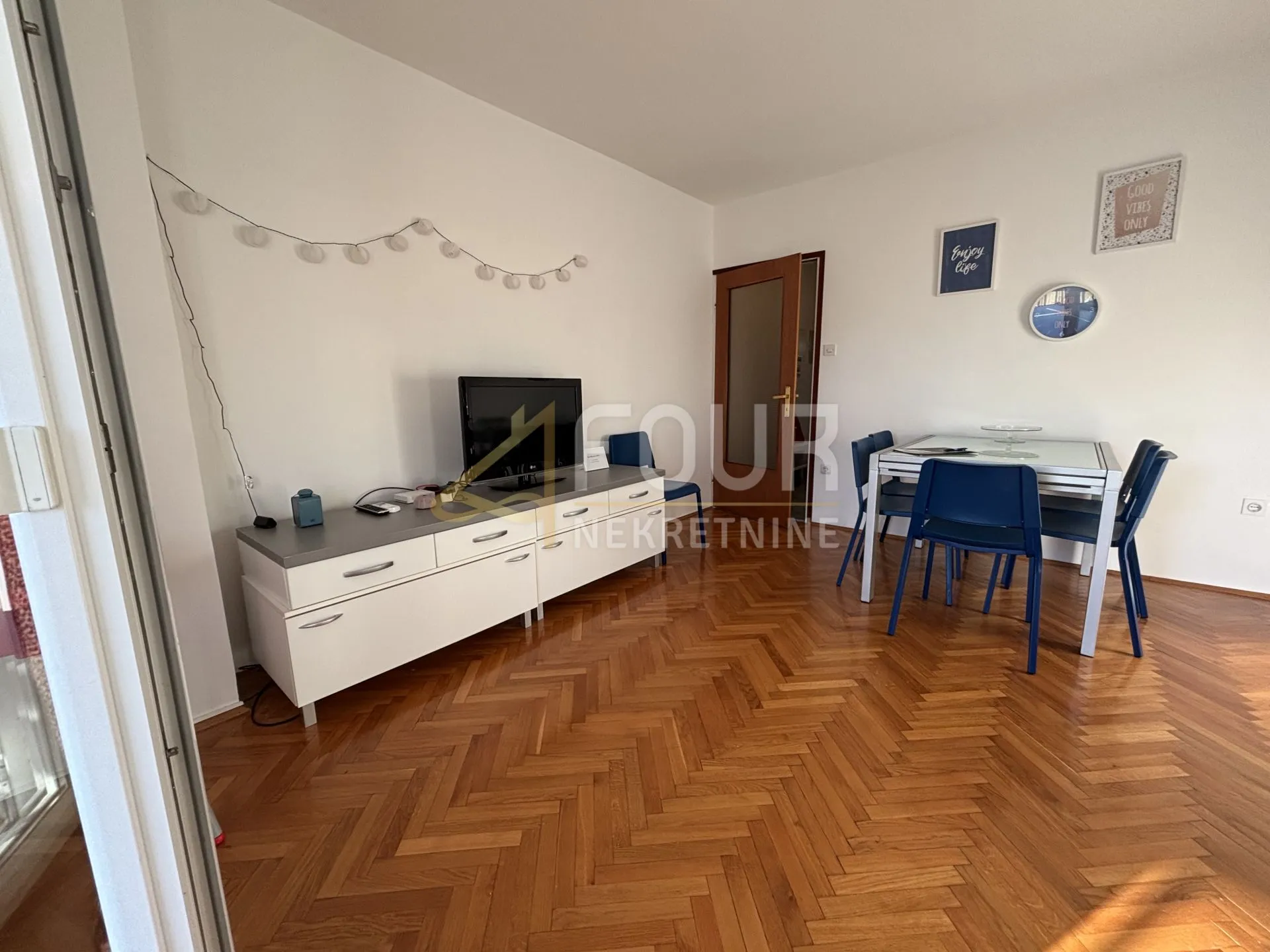 otok krk, grad krk, dvojna kuća s 2 stana - slika 23
