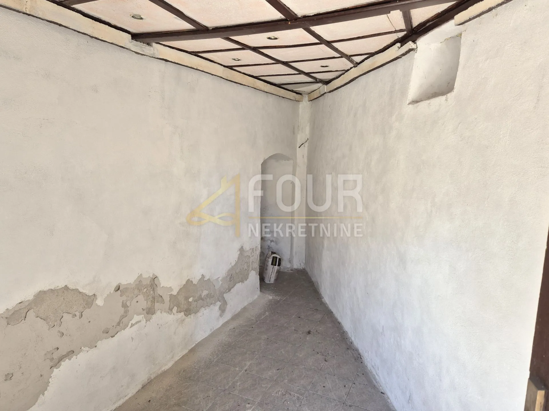 Zakup, Rijeka - Centar, poslovni prostor, 10m2
