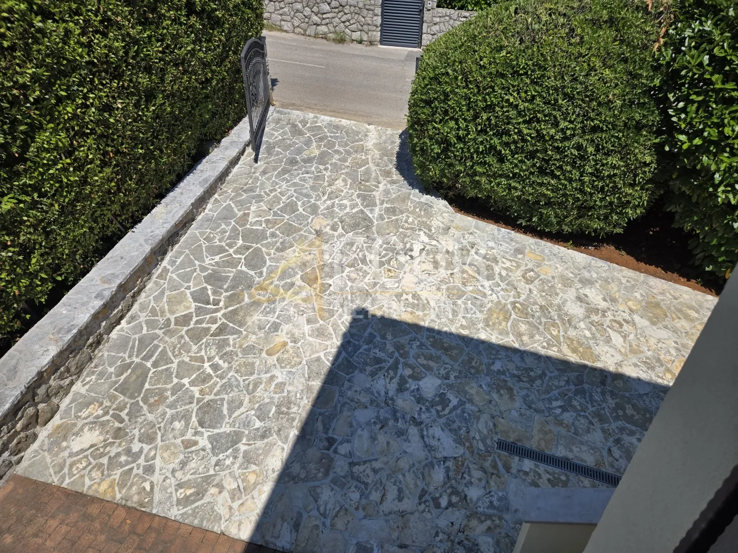 otok krk, 2s+db, 194.2m2, terasa, balkon, garaža - slika 31
