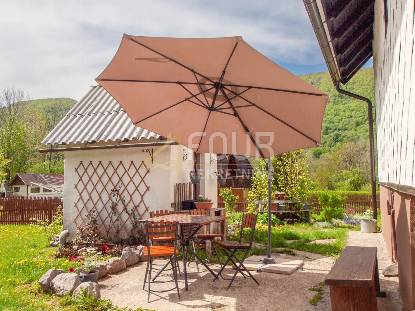Gorski kotar, Mrkopalj - okolica, samostojeća kuća