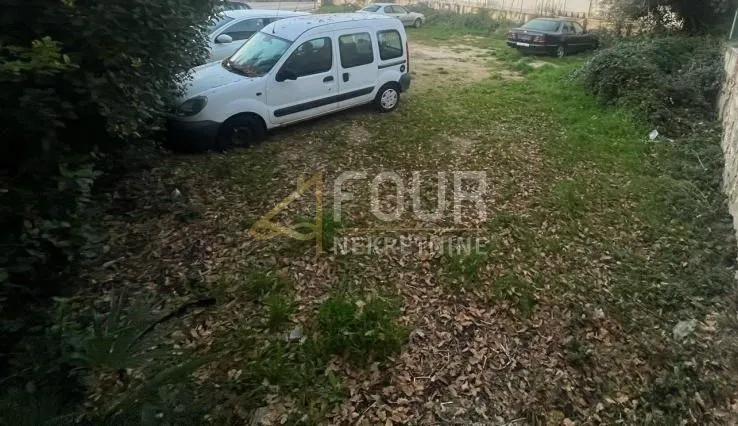 Istra, Medulin, građevinsko zemljište 472m2