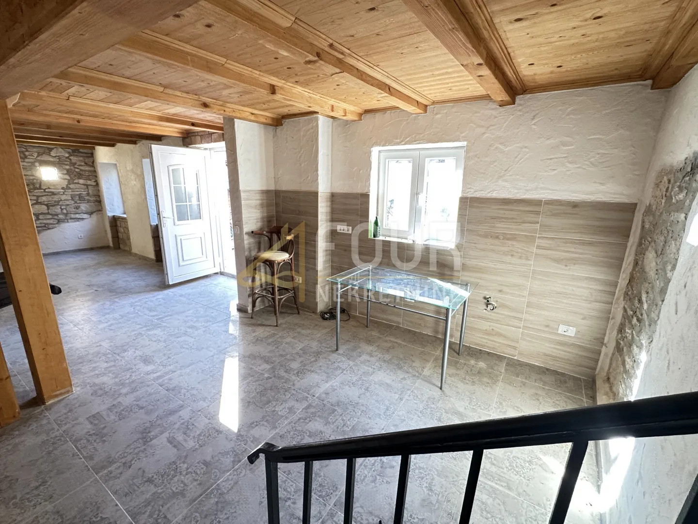 pula, monte zaro, dvije kuće - tri stambene jedinice, 251m2 - slika 4