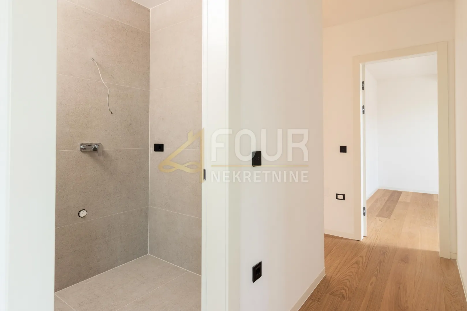 rijeka, kantrida, penthouse 3s+db s krovnom terasom, 164.82m2 - slika 17