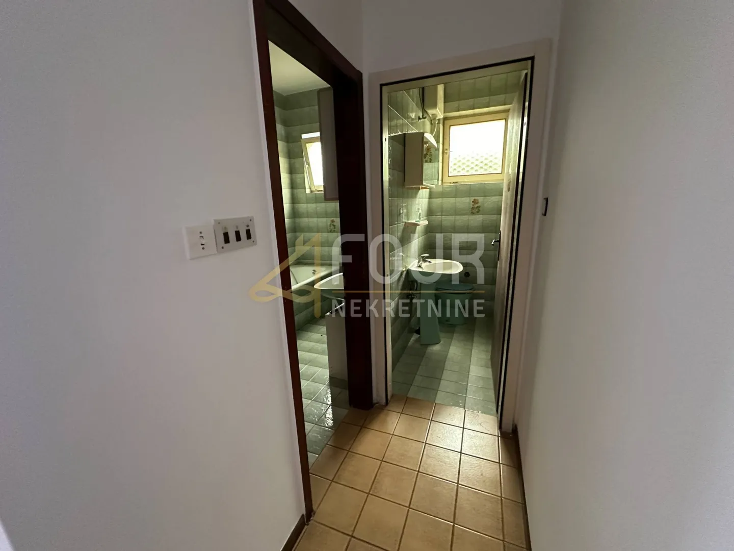 istra, poreč - centar, 71.20m2, 2s+db, okućnica 192m2 - slika 11