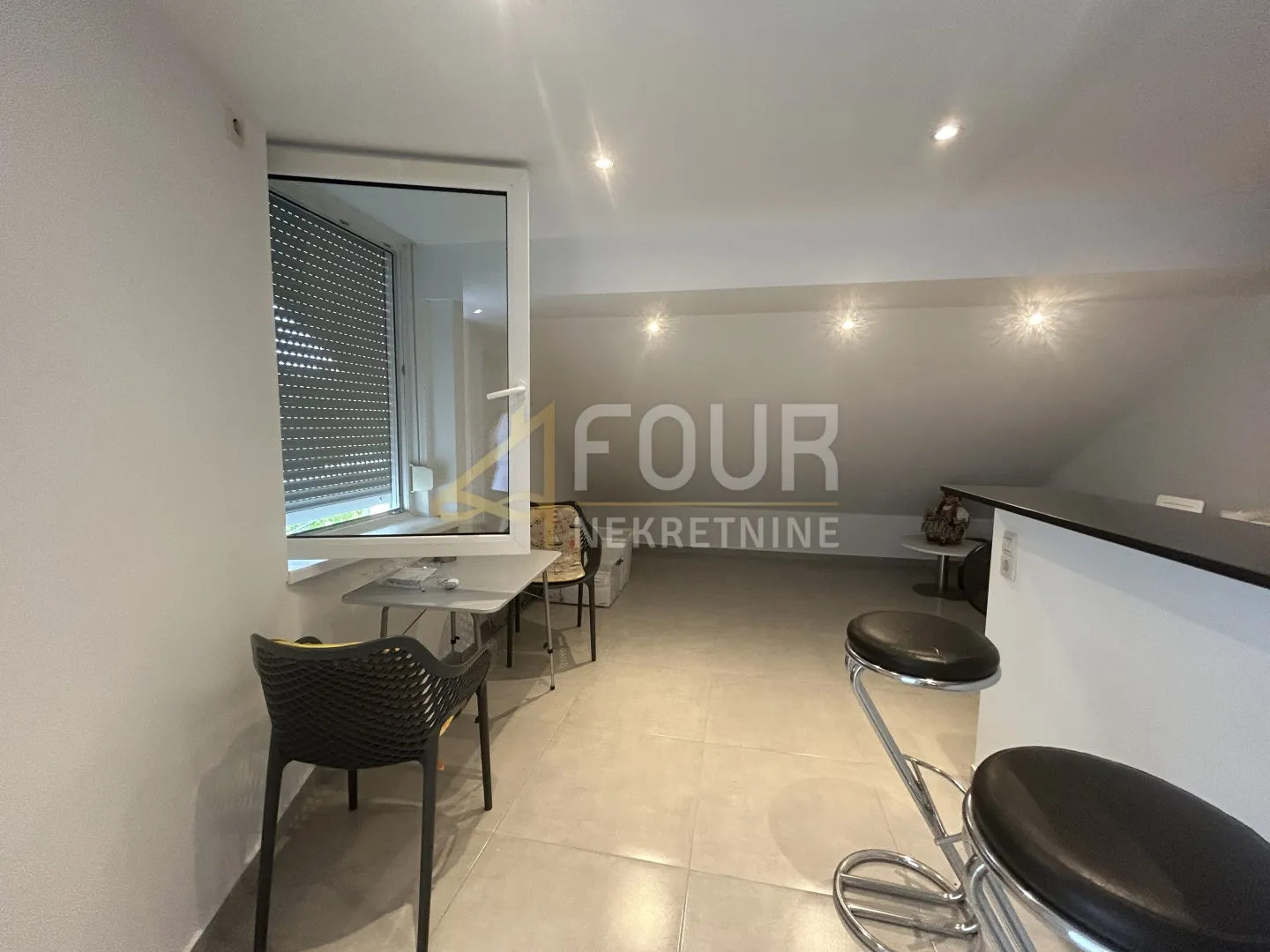 crikvenica, jadranovo, 44.80m2, 2s+db, balkon - slika 3