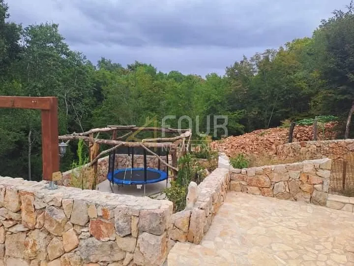 otok krk, okolica dobrinja, kuća s bazenom - slika 9