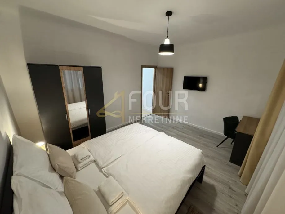 rijeka, centar - strogi, 81.18m2, u naravi 2 stana tik uz korzo - slika 11