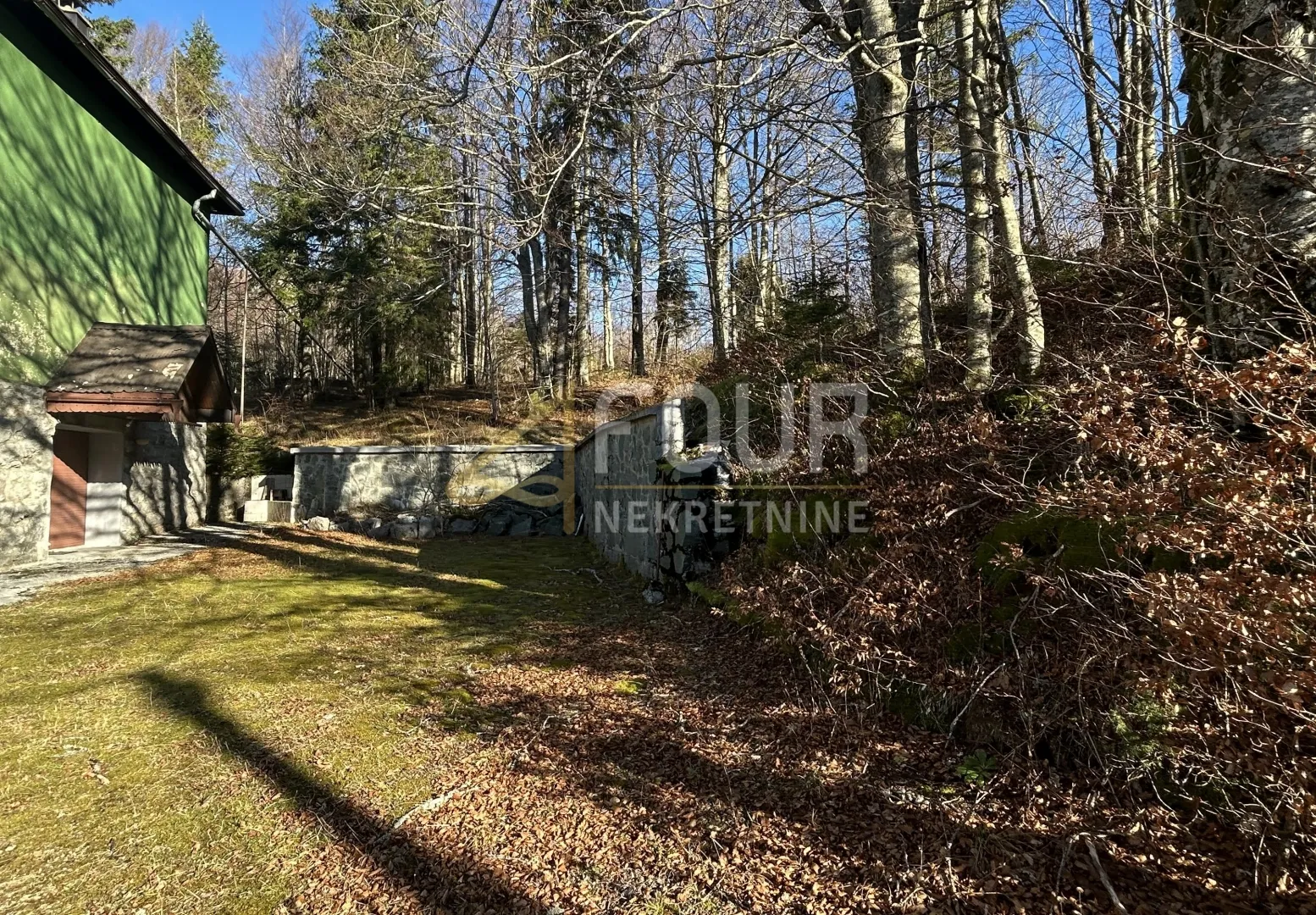gorski kotar, sunger - okolica, samostojeća kuća 450m2, velika okućnica - slika 3