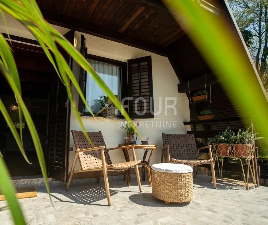 Gorski kotar, Kupska dolina - Belo, samostojeća kuća, 130m2 - Belo, Delnice