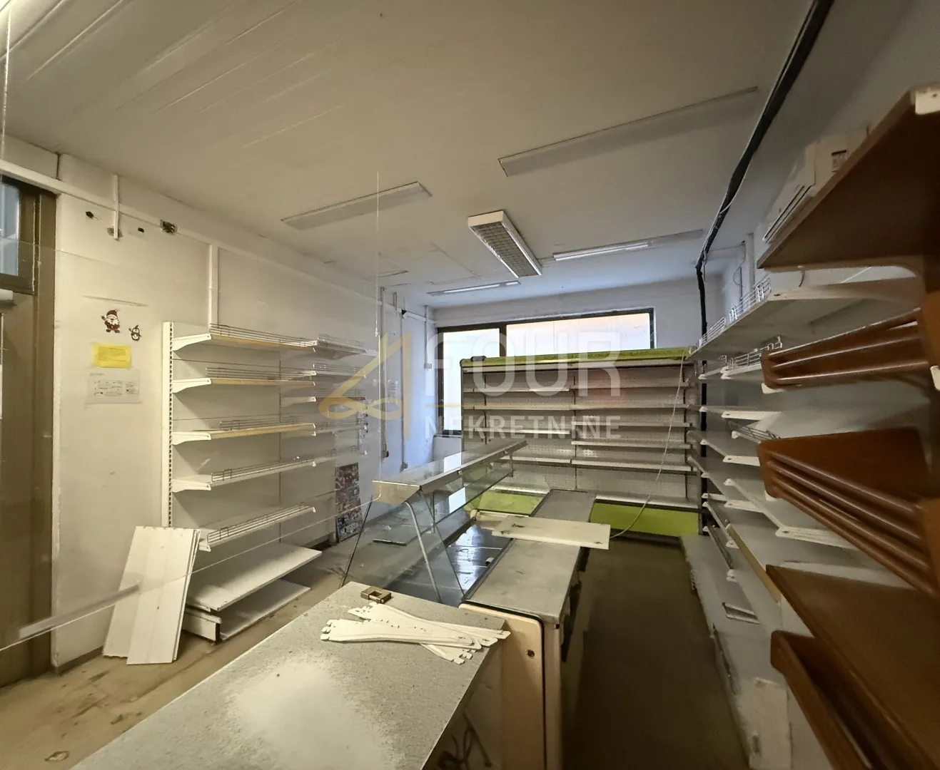 Rijeka, Belveder, poslovni prostor s galerijom