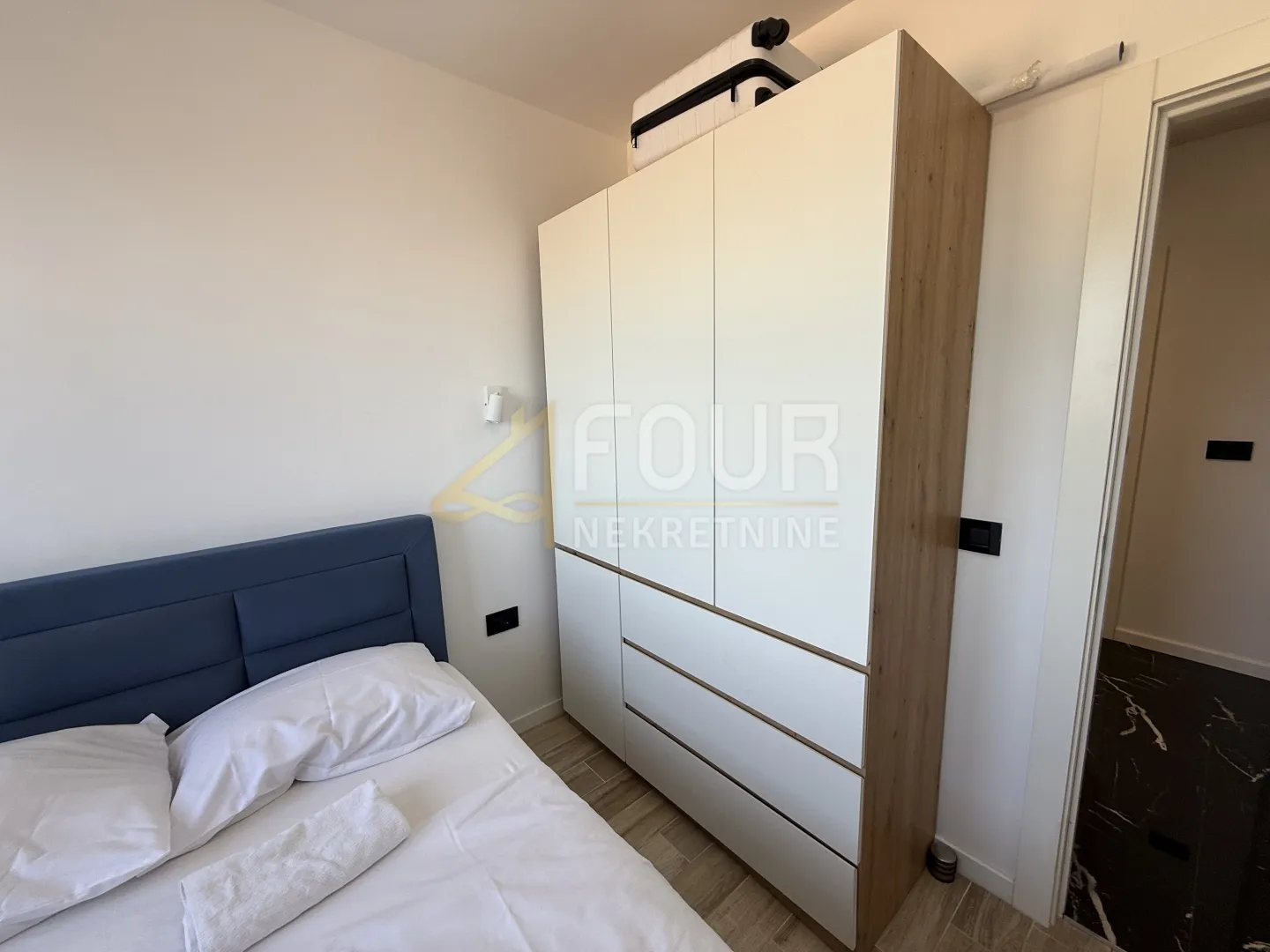 crikvenica, višeetažni stan, 161m2 - 4 stambene jedinice - slika 11