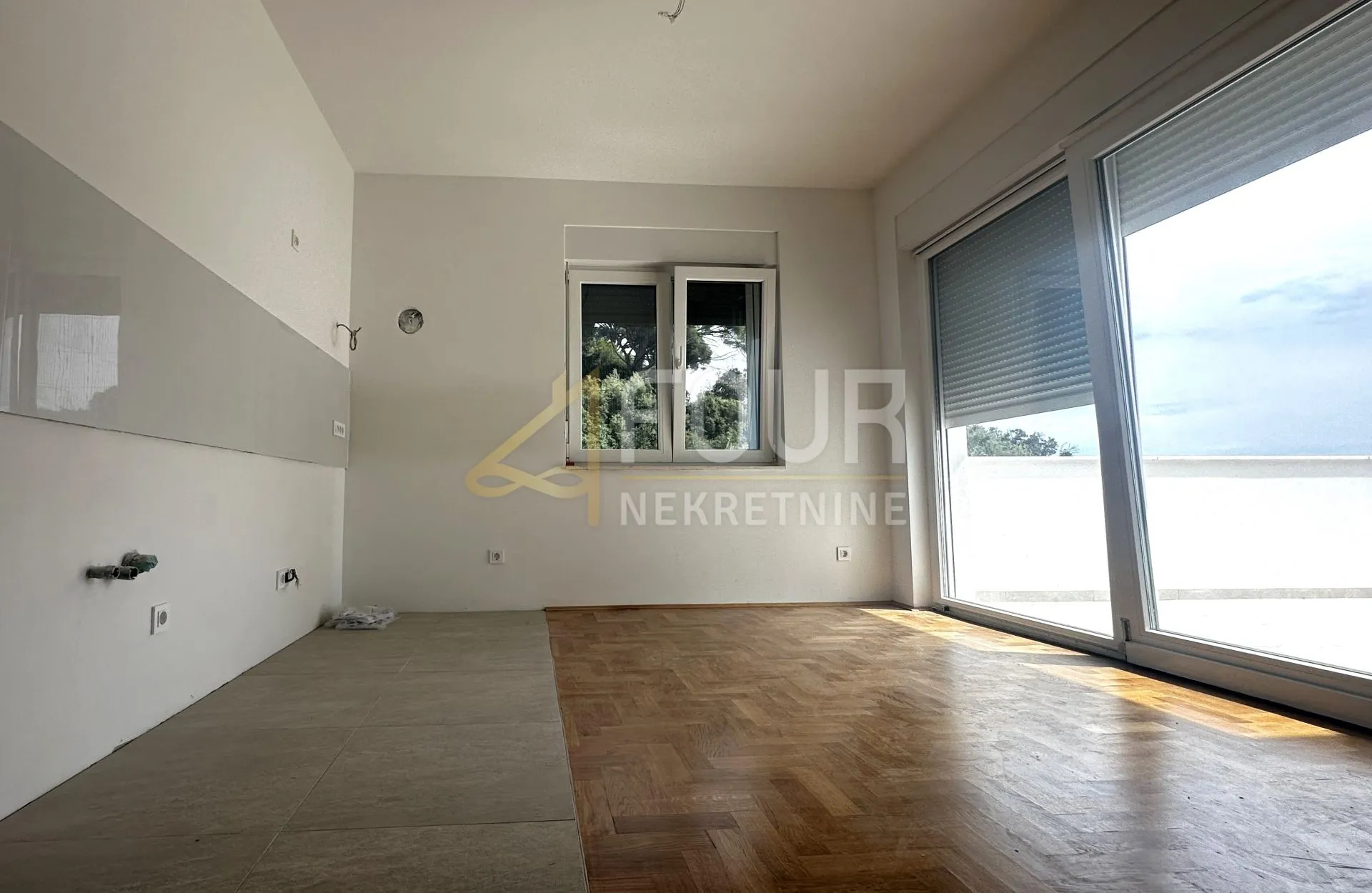 Otok Rab, Kampor, stan u novogradnji, 100m2, 2s+db, pogled na more - Kampor, Rab
