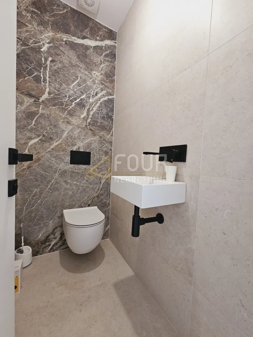 opatija, novogradnja, 238.01m2, dvoetažni 4s+db, bazen i okućnica - slika 18
