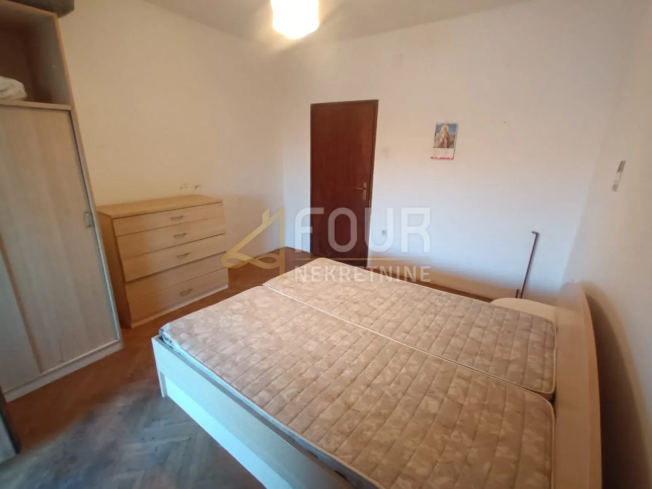 otok pag, grad pag, 106.85m2, 3s+db, terasa, 300m od mora - slika 14