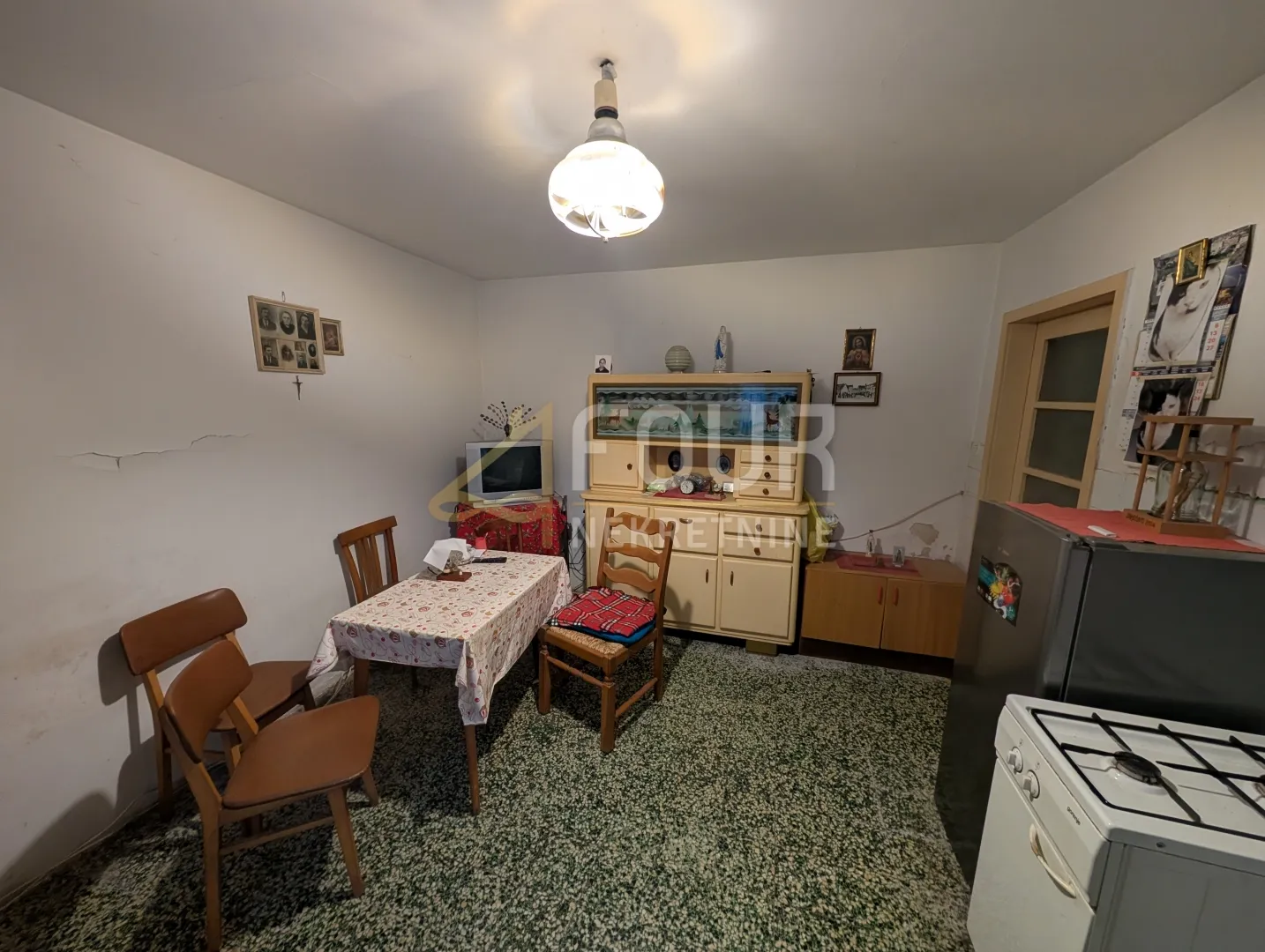klana - centar, kuća, pomoćni objekt + garaža - slika 1