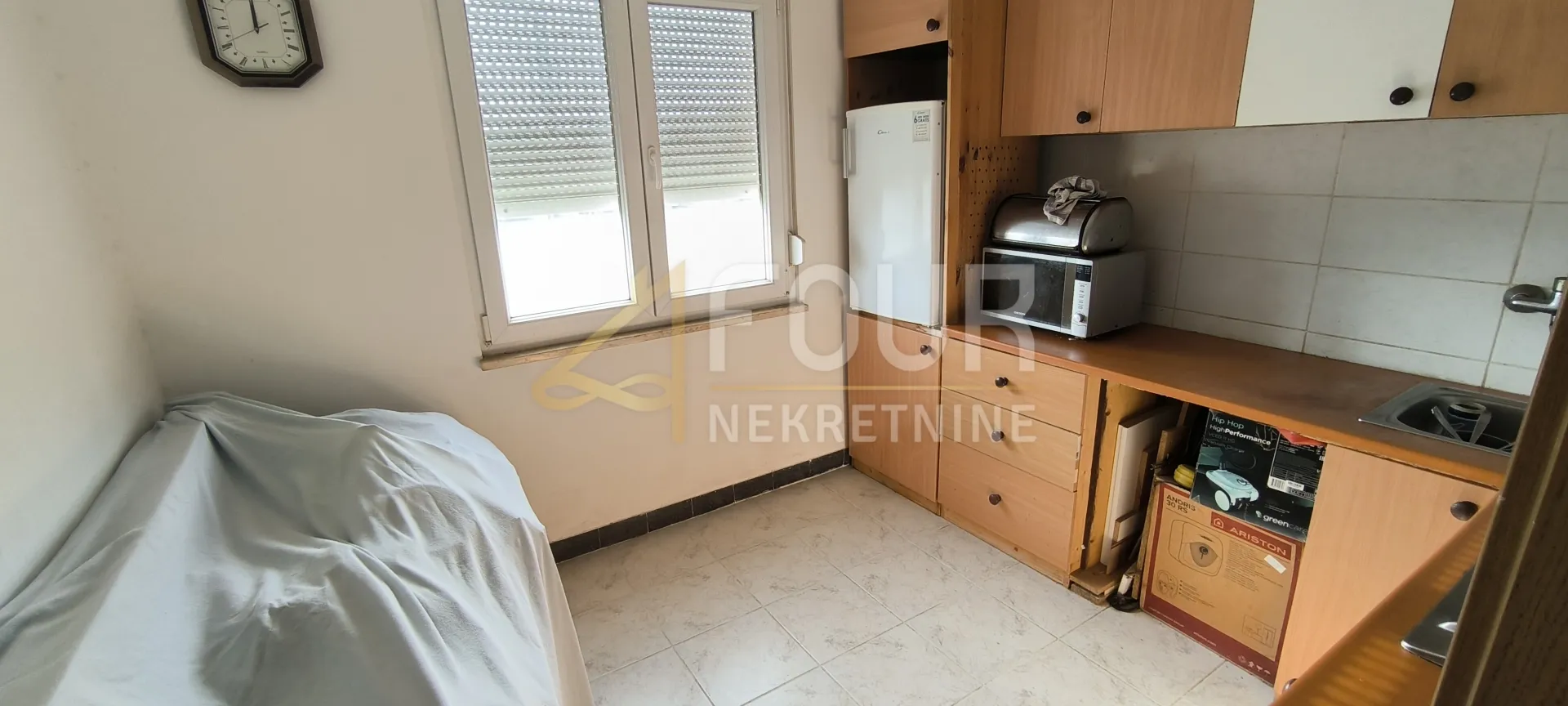 Istra, Pula - centar, 27.34m2, 1skl