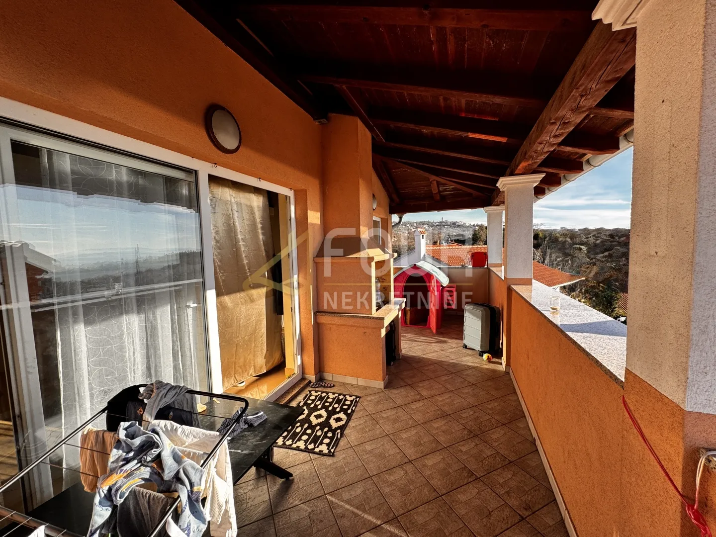 kastav, dvojna kuća, 300m2 - slika 23