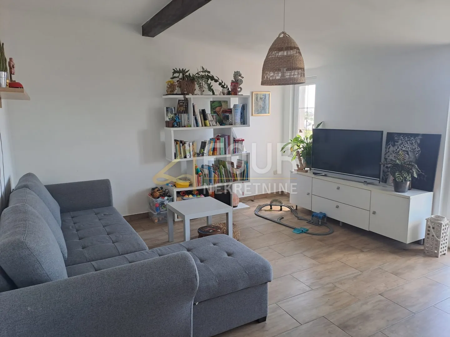 kastav, 76.50m2, 2s+db, terasa, pogled na more - slika 2