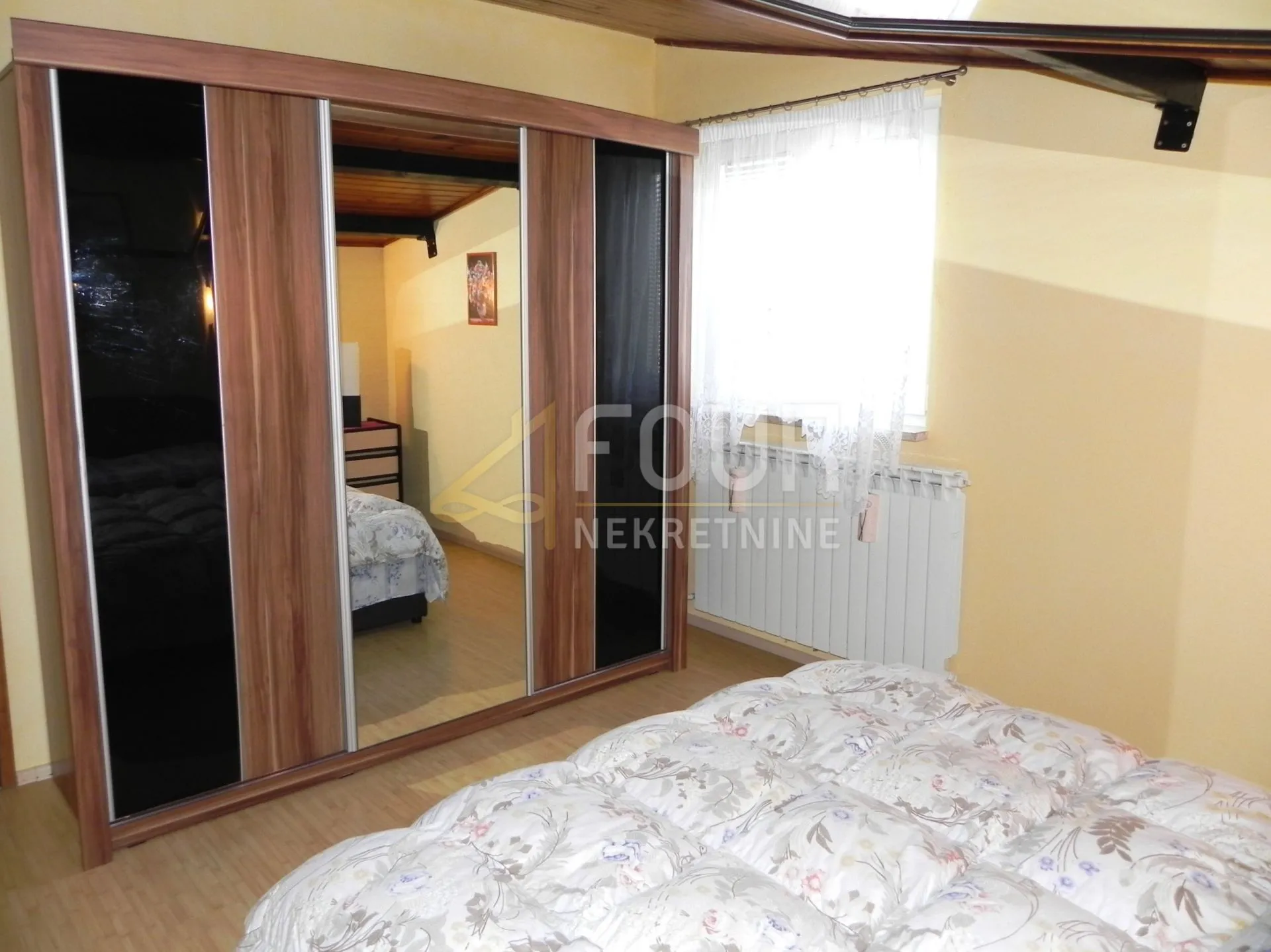ista, rovinj, etaža s dva stana, 122m2, terasa i balkon - slika 4
