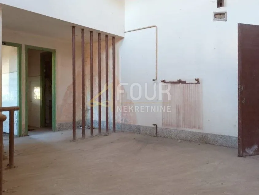 istra, potpićan, poslovni prostor - objekt od 280m2 - slika 3