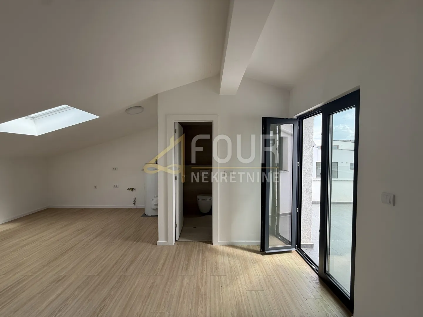 istra, poreč, 4s+db stan s terasom 168,14m2 - slika 12