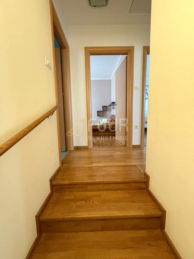 kostrena, 3s+db, 111.31m2, okućnica, pogled na more - slika 16