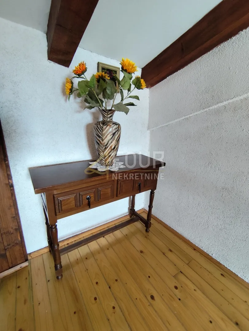 istra, marčana - okolica, autohtona kuća s dva stana 198m2 - slika 21