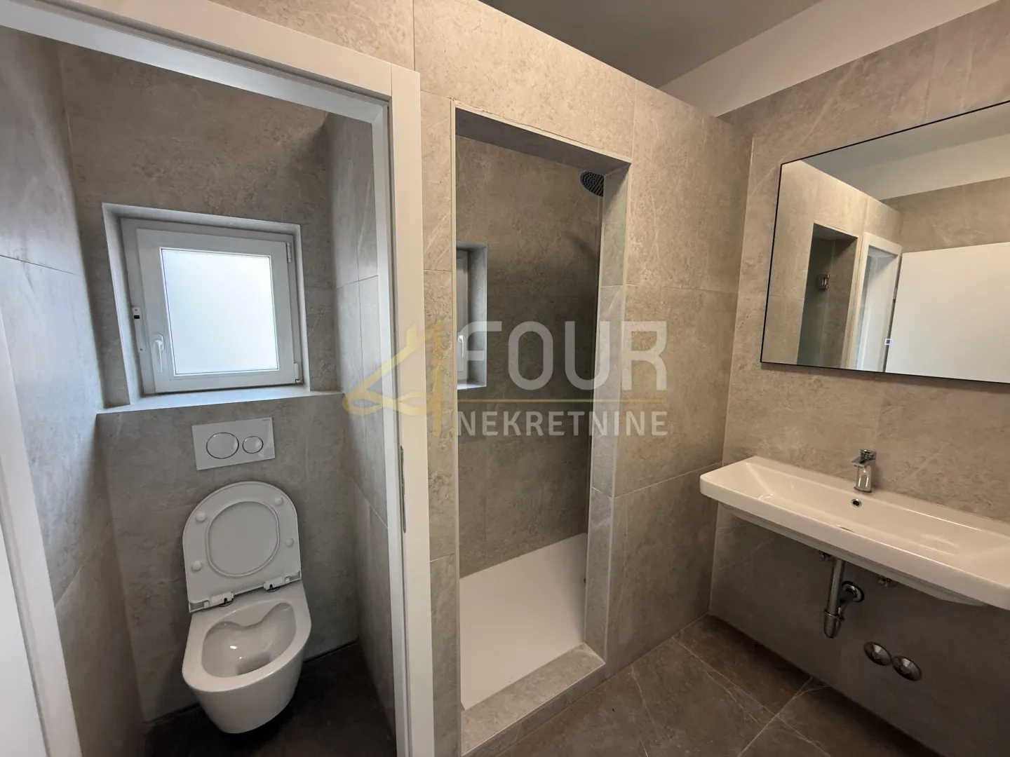 istra, sveti lovreč - okolica, kuća 346m2, balkon, terasa - slika 25