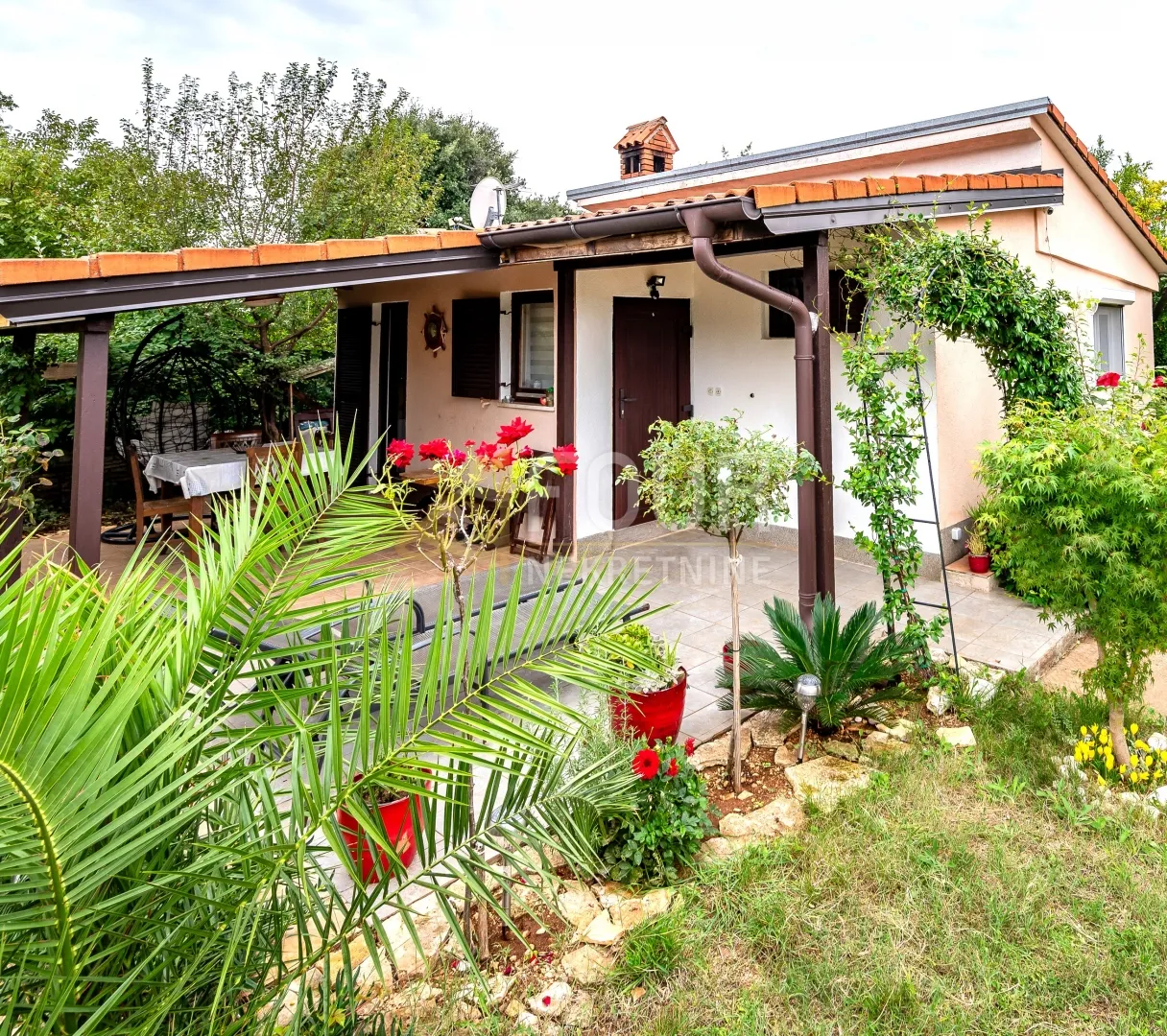 istra, pula - okolica, šišan, samostojeća kuća, 66m2 - slika 1