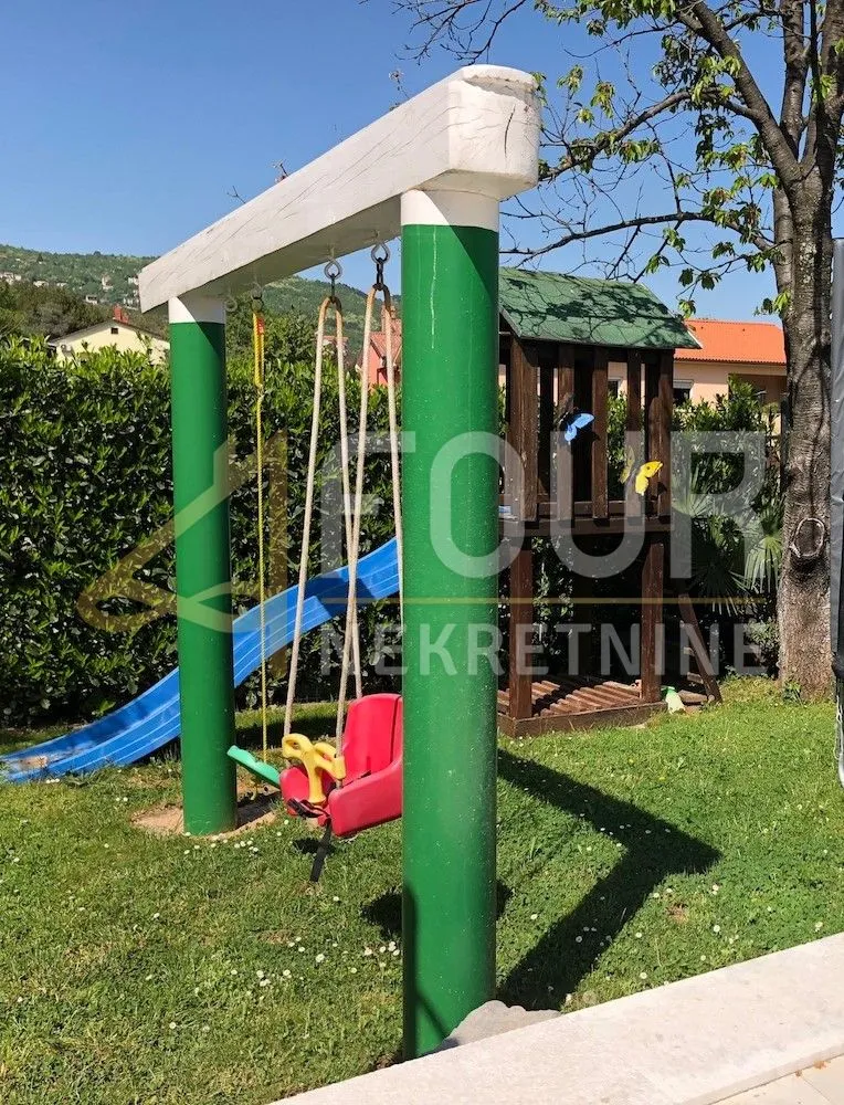 opatija - okolica, moderna vila s 8 stanova i bazenom - slika 39