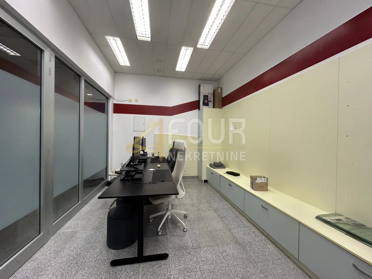 viškovo, poslovni prostor - ured, 23.40m2 - slika 3
