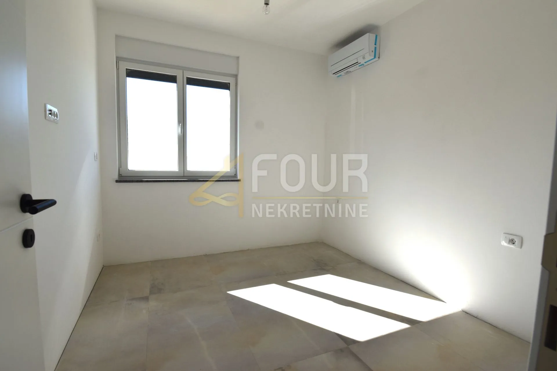istra, banjole, novogradnja, penthouse, 2s+db, lođa - slika 8