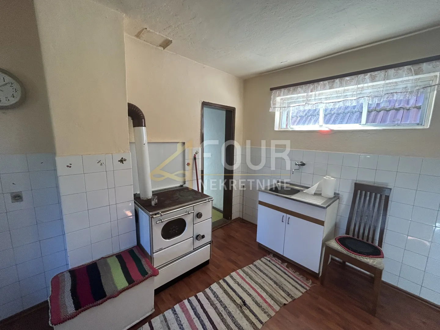 gorski kotar, mrkopalj, kuća + 3 gosp. objekta, garaža, velika okućnica - slika 7