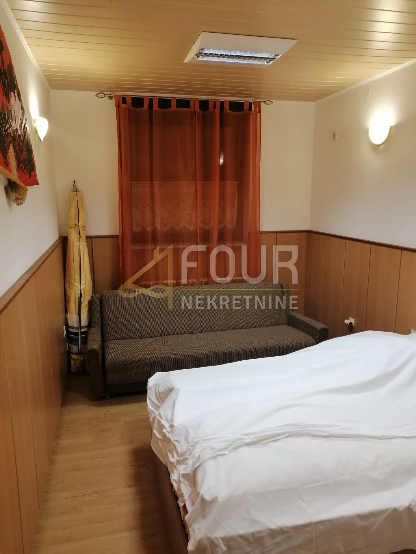gorski kotar, brod na kupi, kuća 400m2 s velikom okućnicom - slika 17