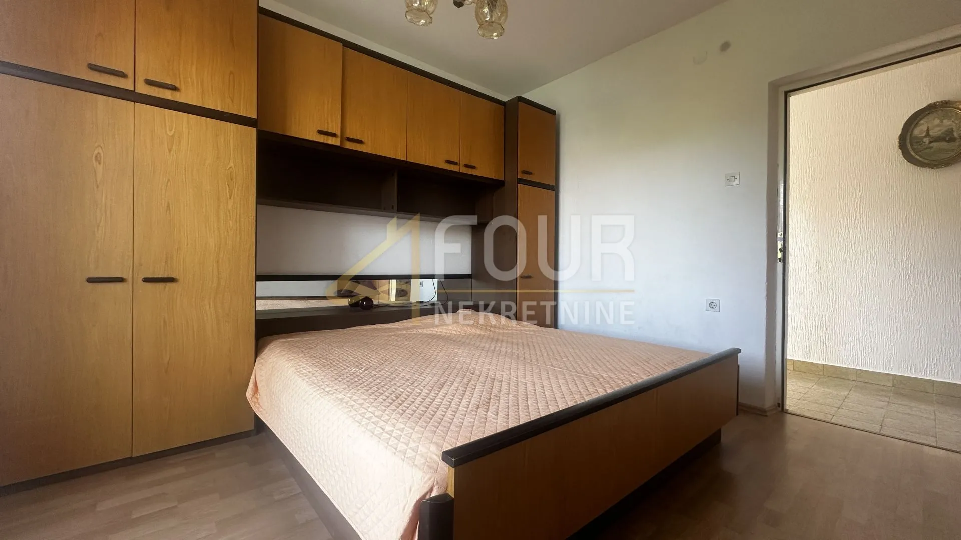 otok rab, supetarska draga, kuća s 5 apartmana, 1. red do mora - slika 6