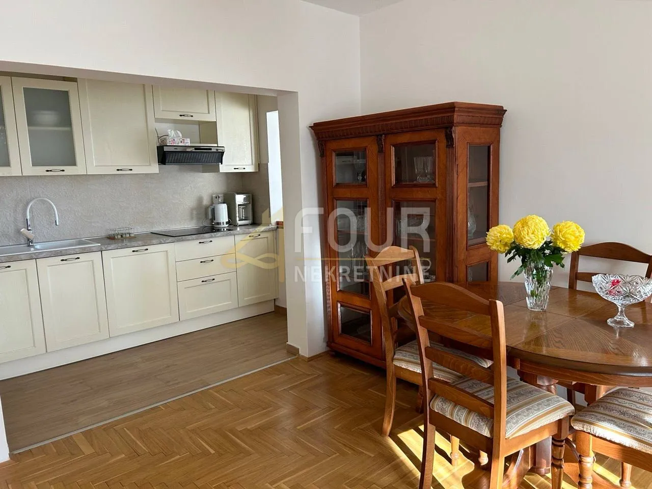 istra, pula - okolica, ližnjan, samostojeća kuća - 3 stana - slika 9