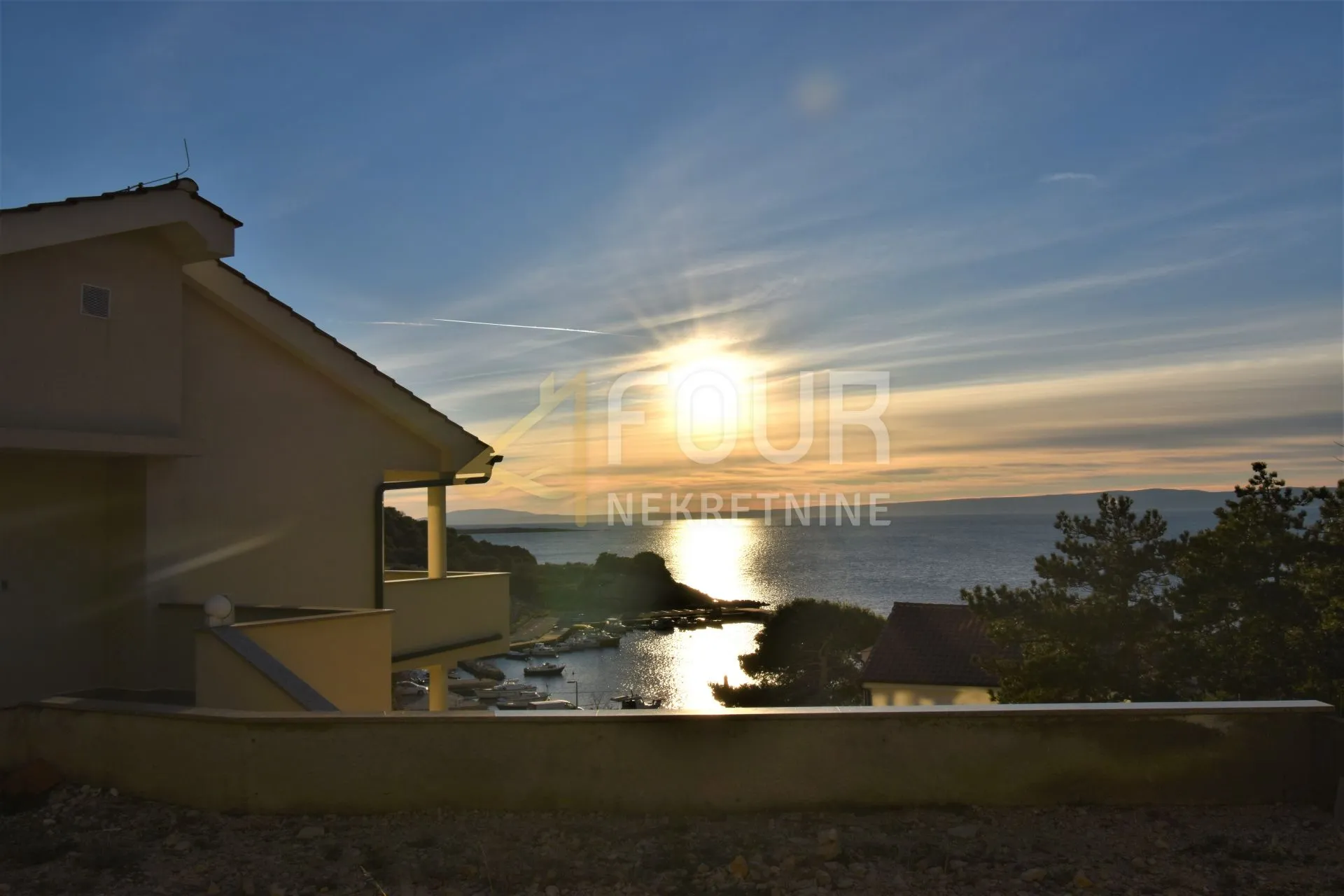 otok krk, stara baška, apartman 110m2, 1. red do mora - slika 26