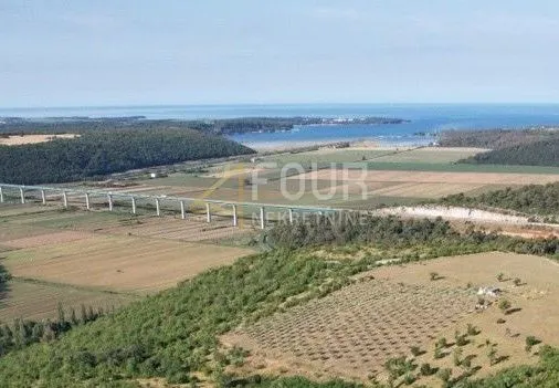 istra, brtonigla, građevinski teren, 650m2, pogled na more - slika 2