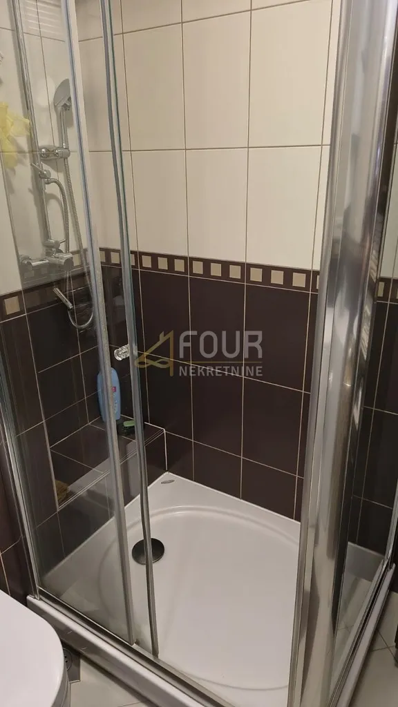 ivanić grad, 2skl, 60.47m2, balkon - slika 16