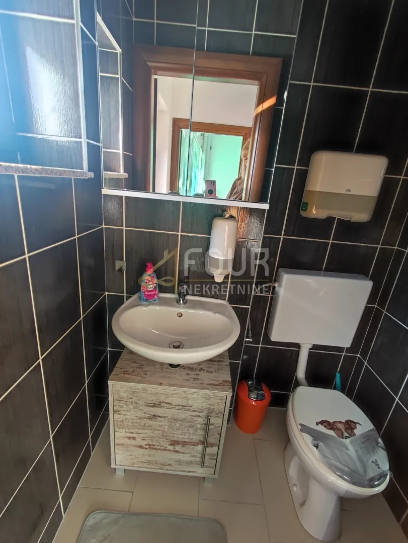 matulji - okolica, adaptirana kuća s 2 apartmana i poslovnim prostorom - slika 22