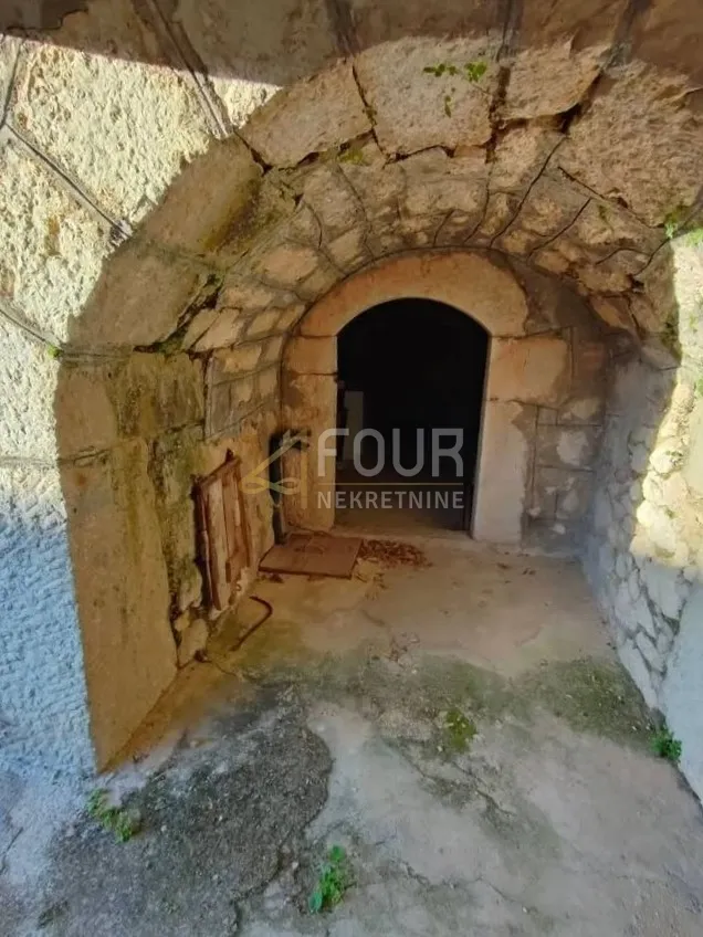 novi vinodolski, grižane, kamena starina s pogledom na more - slika 4