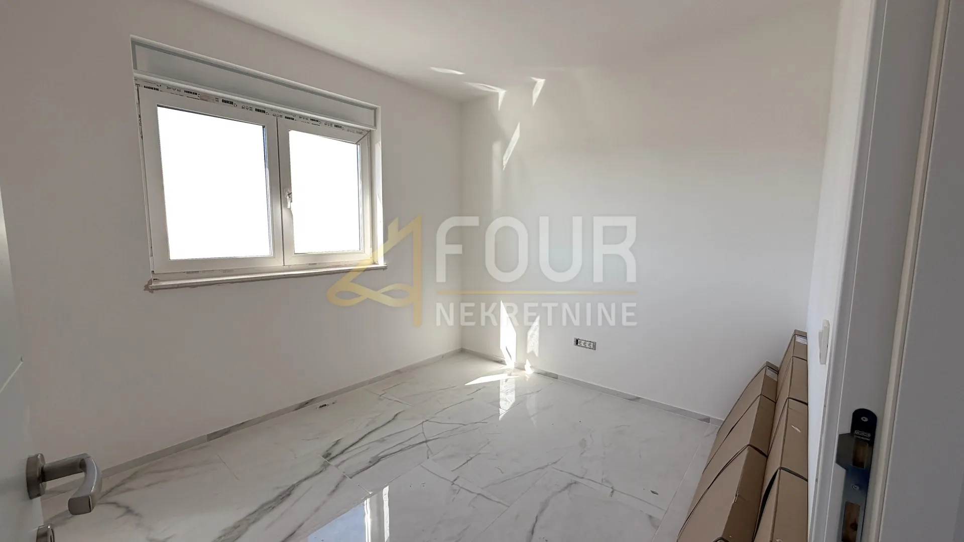 otok rab, banjol, 3s+db, terasa, pogled na more - slika 11