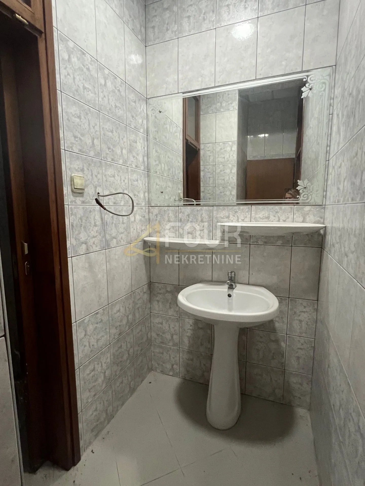 crikvenica, poslovni prostor, samo 150m od mora!!! - slika 7