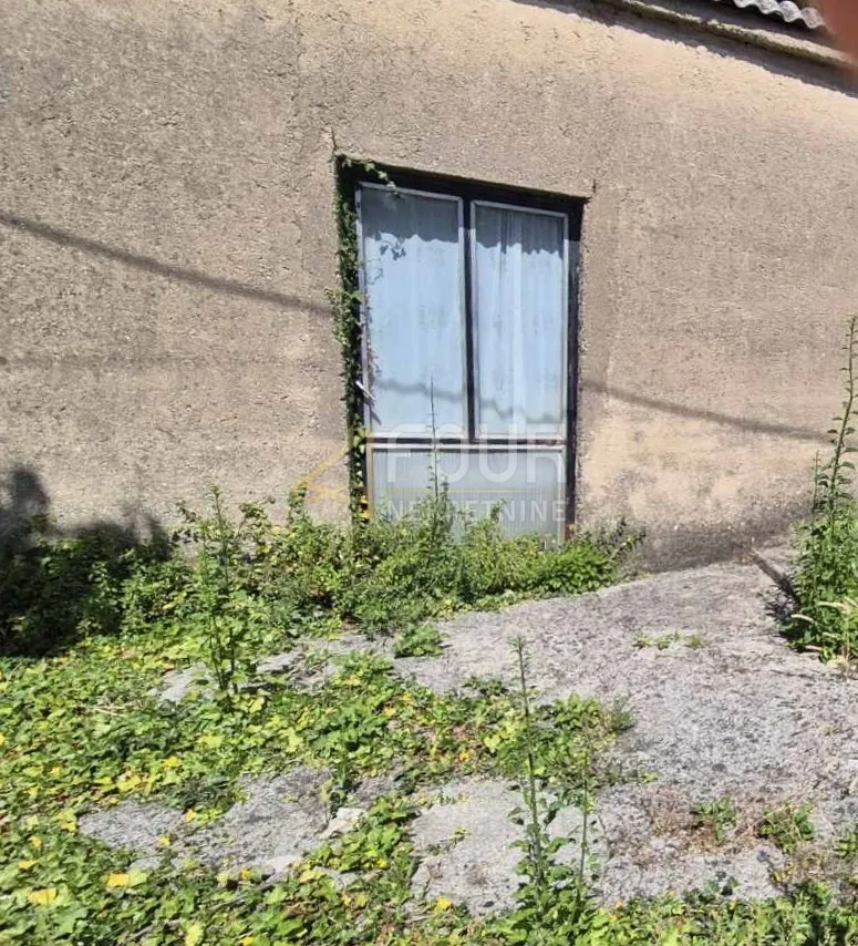 krasica, dvojna starina s dvorišnom zgradom - slika 24