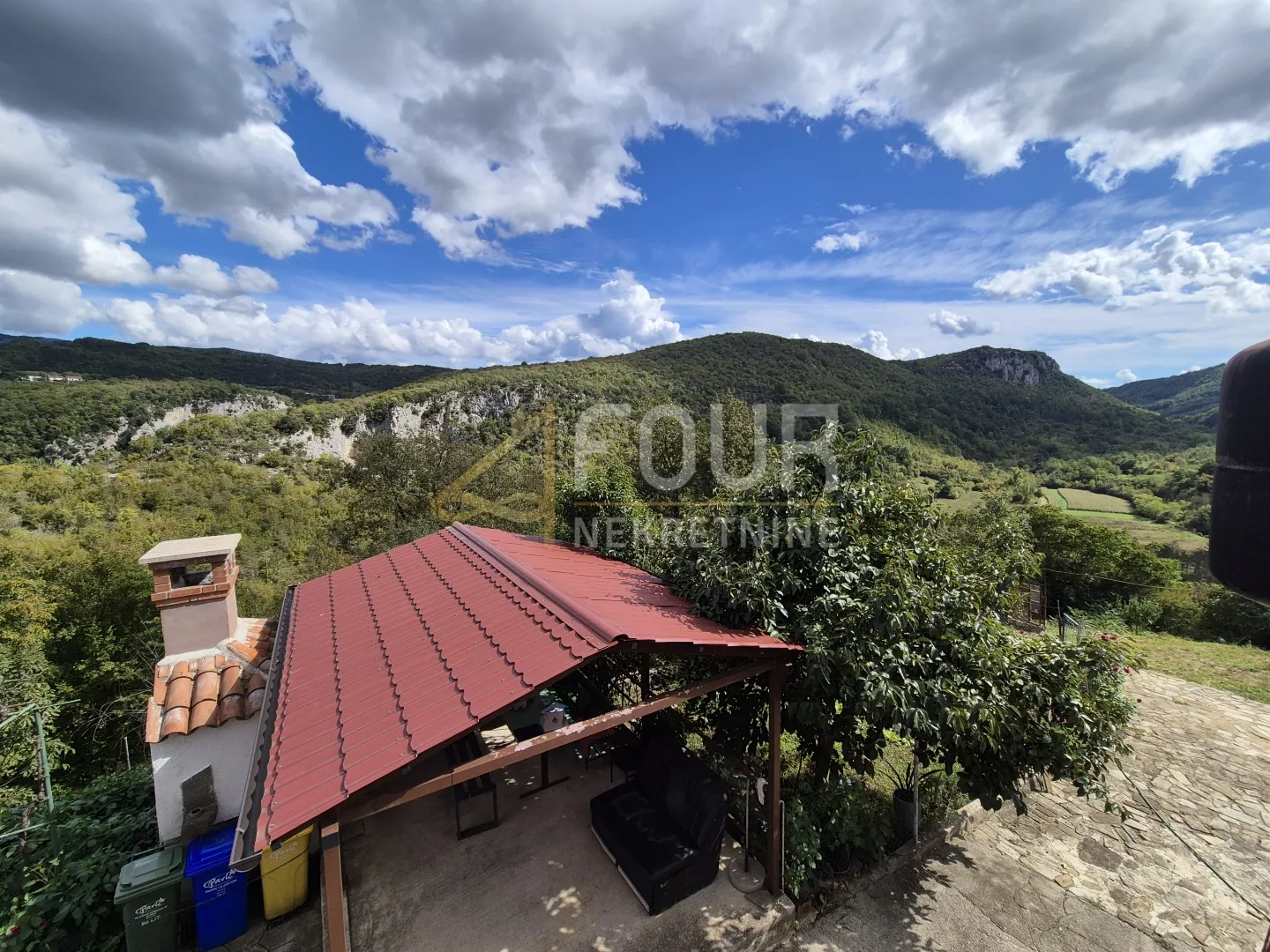 istra, buzet, samostojeća kuća, 250m2 - slika 17
