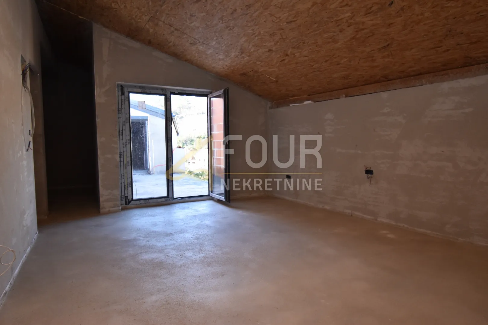 otok krk, vrbnik, 86.25m2, dvoetažni 2s+db, balkon i lođa - slika 5