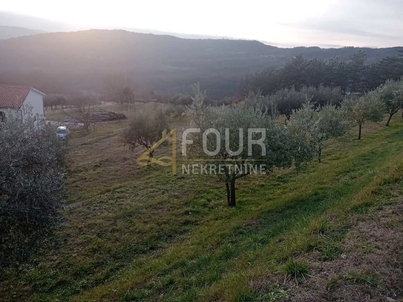 istra, buzet - okolica, građevinsko zemljište 2.744m2 - slika 3