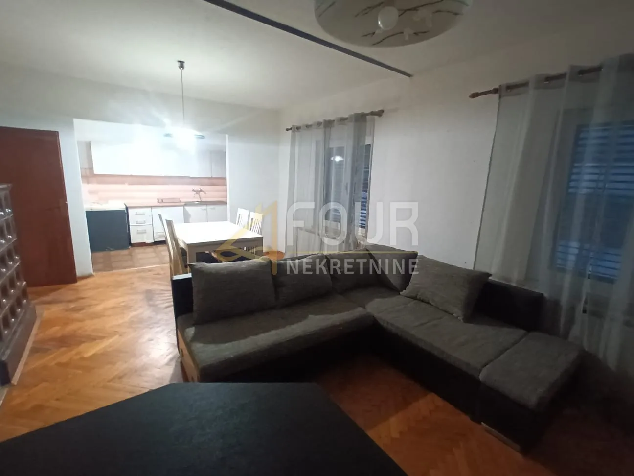 otok pag, grad pag, 106.85m2, 3s+db, terasa, 300m od mora - slika 2