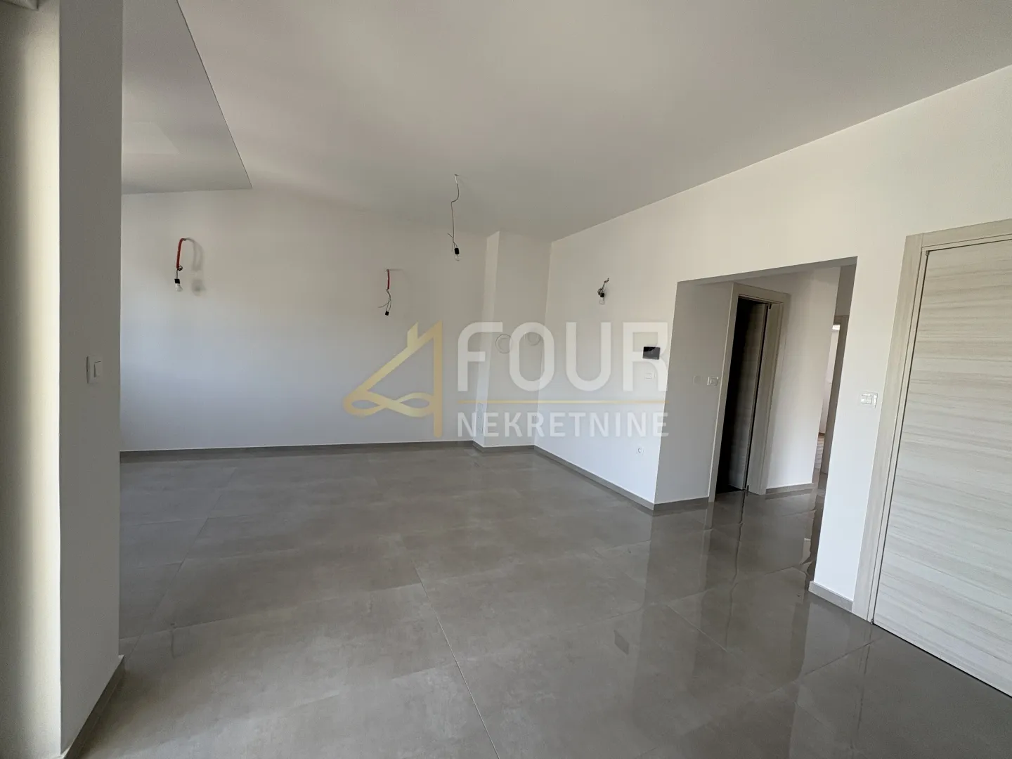 istra, šišan, 91.13m2, 3s+db, terasa - slika 4
